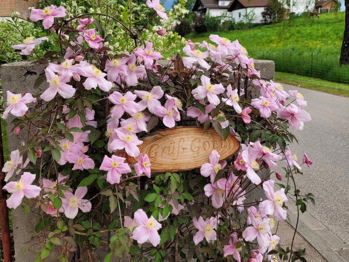 I24Rooms - Gaestezimmer Mit Eigenem Garten Legau Εξωτερικό φωτογραφία