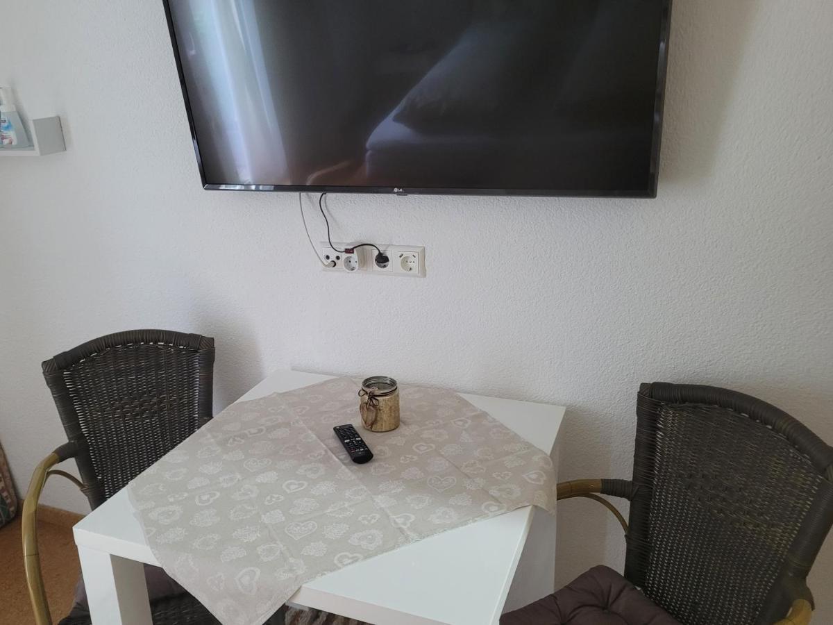 I24Rooms - Gaestezimmer Mit Eigenem Garten Legau Εξωτερικό φωτογραφία