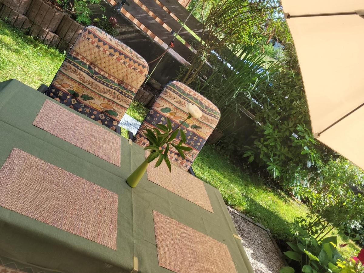 I24Rooms - Gaestezimmer Mit Eigenem Garten Legau Εξωτερικό φωτογραφία